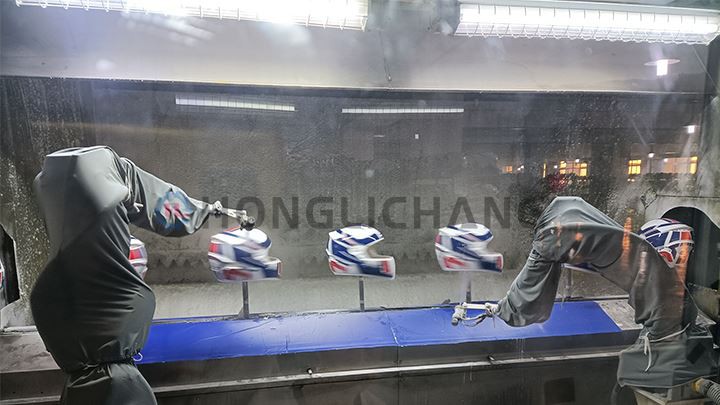 ہیلمیٹ پینٹ لائن